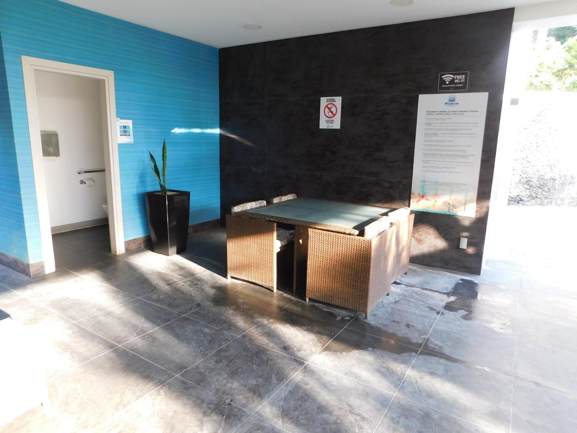 Sunset 205, Sleeps Six, Next Door To The Pool, 100M To The Beach! Jacó Esterno foto